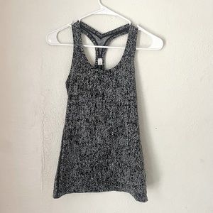 Lululemon size 4 racerback tank top black and white